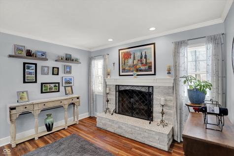 5827 Susan Drive E Indianapolis IN 46250