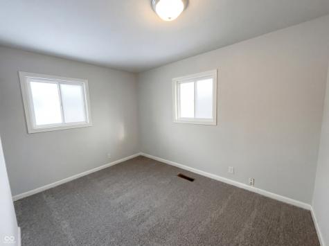 217 Crestwood Drive New Whiteland IN 46184