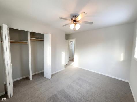 217 Crestwood Drive New Whiteland IN 46184
