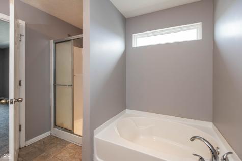 2471 Cabin Hill Road Indianapolis IN 46229