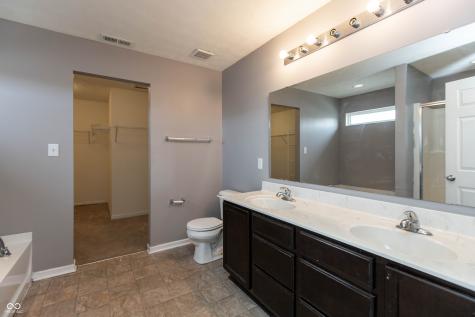 2471 Cabin Hill Road Indianapolis IN 46229