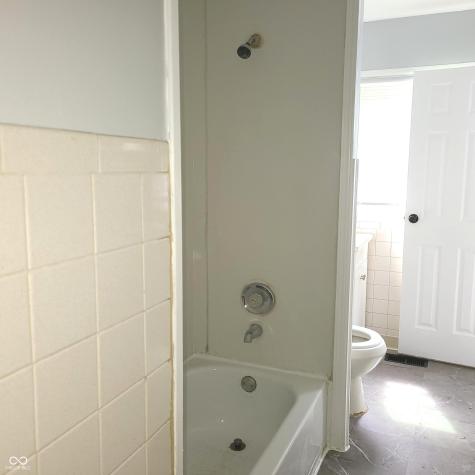 609 E Broadway Drive Greenwood IN 46143