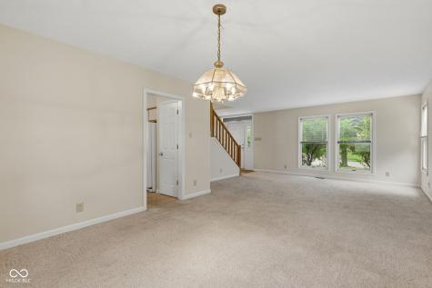 5635 Arabian Court Indianapolis IN 46228