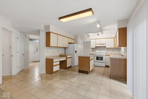 5635 Arabian Court Indianapolis IN 46228