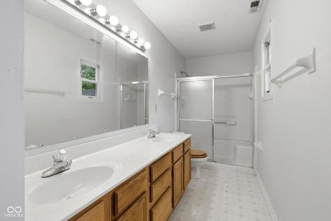 5635 Arabian Court Indianapolis IN 46228
