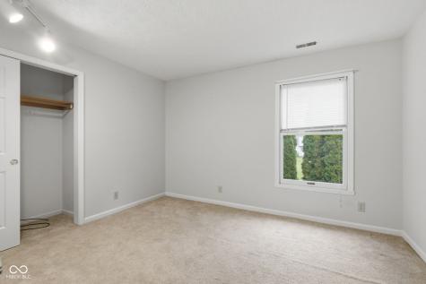 5635 Arabian Court Indianapolis IN 46228