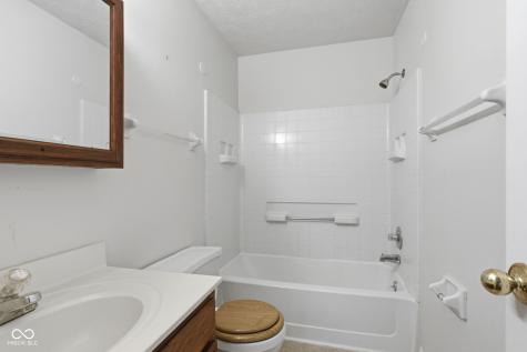 5635 Arabian Court Indianapolis IN 46228