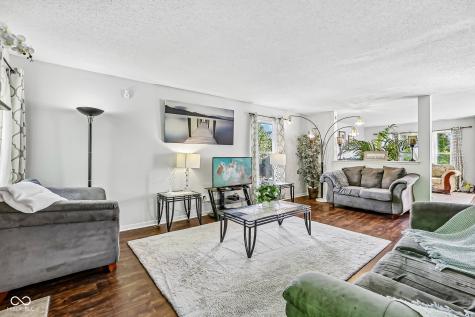 5884 Skyward Lane Indianapolis IN 46234