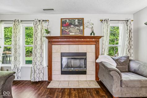 5884 Skyward Lane Indianapolis IN 46234