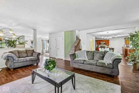 5884 Skyward Lane Indianapolis IN 46234