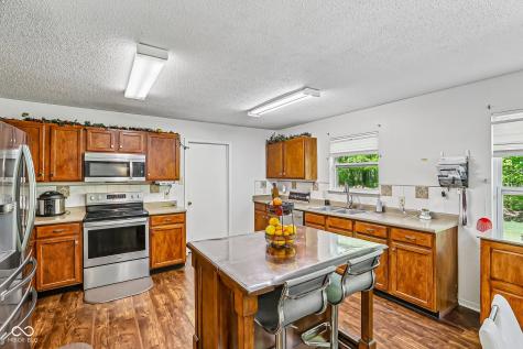 5884 Skyward Lane Indianapolis IN 46234