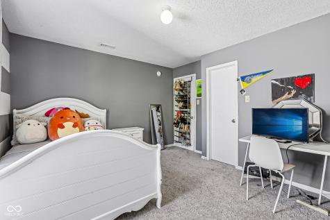 5884 Skyward Lane Indianapolis IN 46234