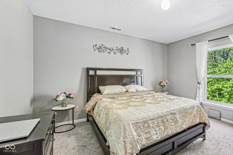 5884 Skyward Lane Indianapolis IN 46234