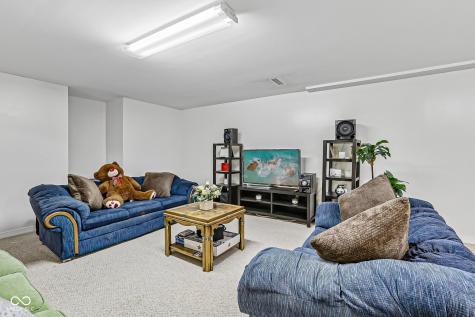 5884 Skyward Lane Indianapolis IN 46234