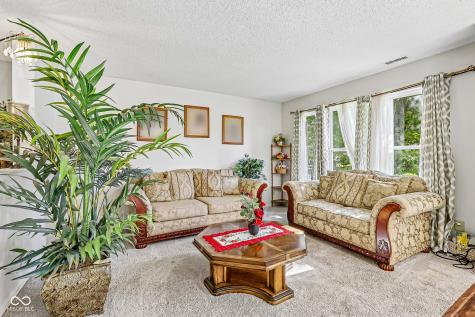 5884 Skyward Lane Indianapolis IN 46234