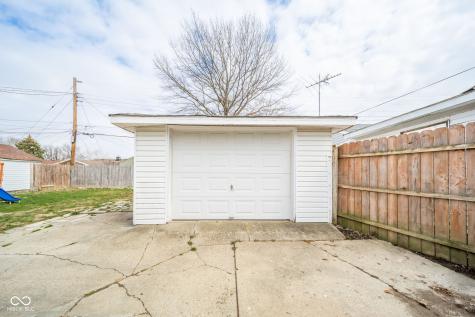 2738 Apache Drive Anderson IN 46012