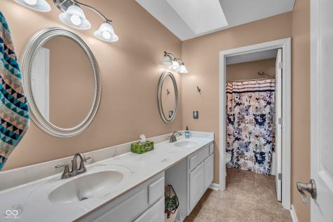 8410 Tuskin Way Indianapolis IN 46278