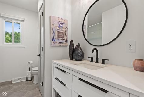 131 Blairsden Avenue Carmel IN 46032