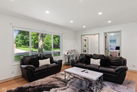 131 Blairsden Avenue Carmel IN 46032