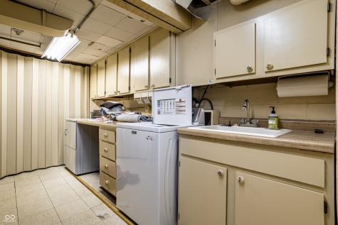1138 E 58th Street Indianapolis IN 46220