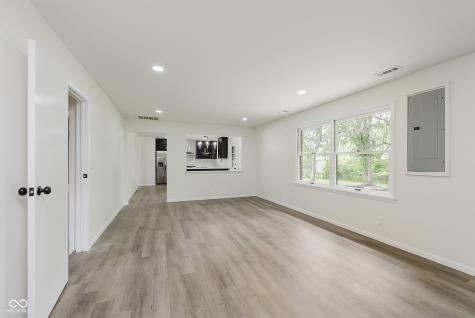 5982 Melbourne Road Indianapolis IN 46228