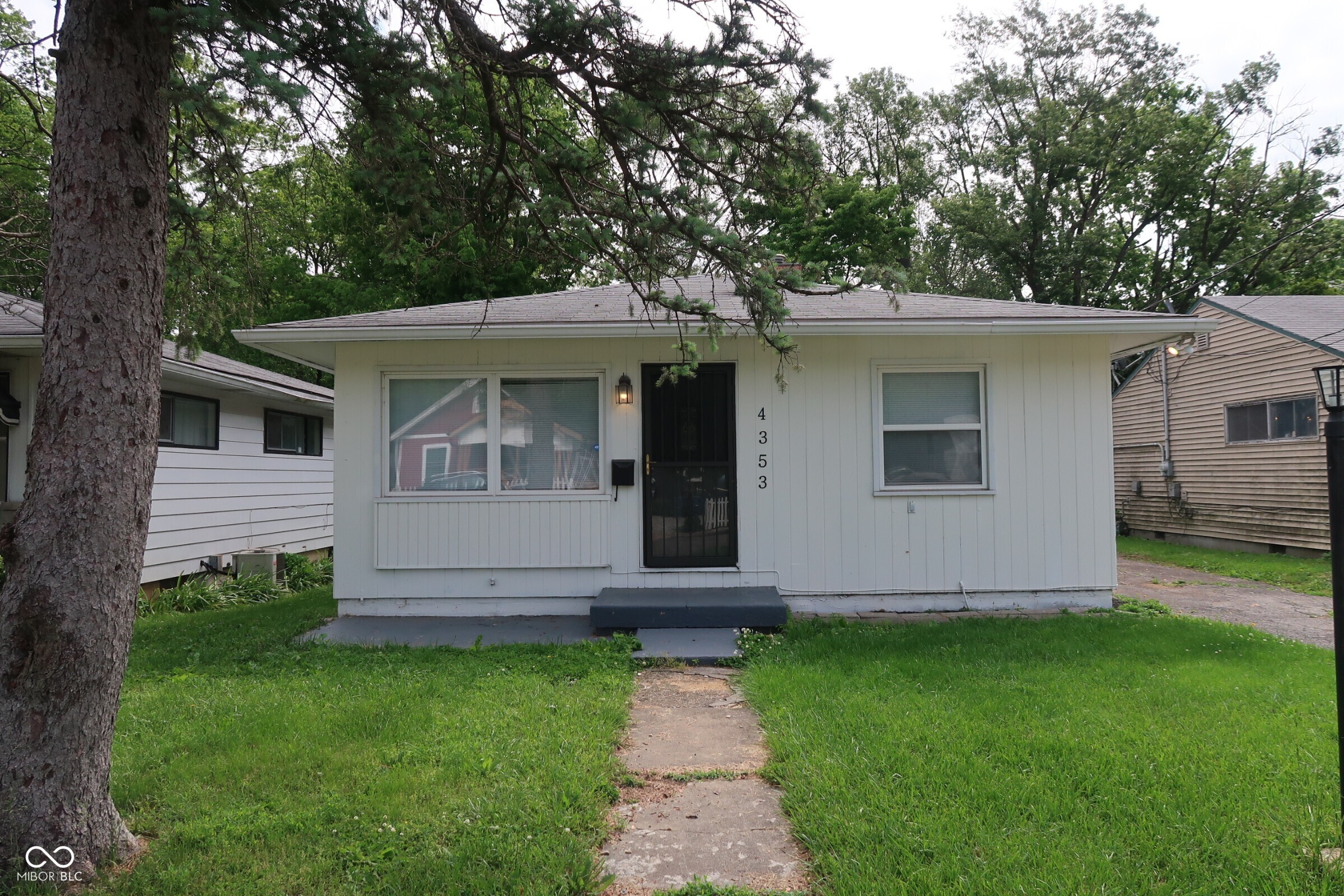 4353 Evanston Avenue Indianapolis IN 46205