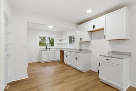 2102 W 9th Street Anderson IN 46016