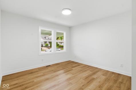 2102 W 9th Street Anderson IN 46016