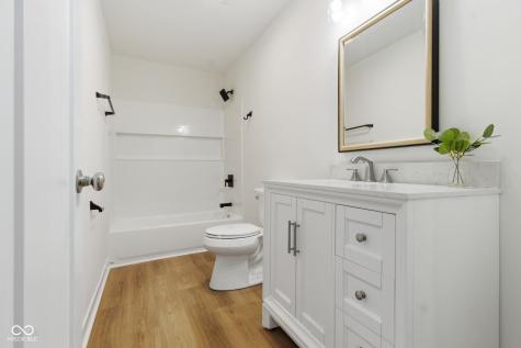 2102 W 9th Street Anderson IN 46016