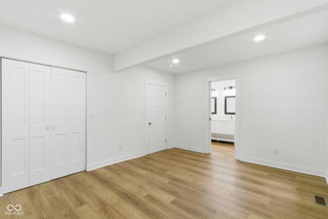 2102 W 9th Street Anderson IN 46016