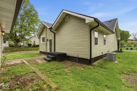 2102 W 9th Street Anderson IN 46016