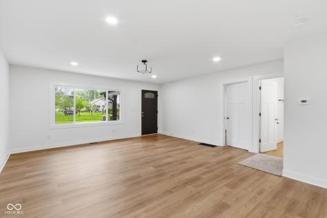 2102 W 9th Street Anderson IN 46016