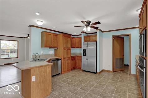 5495 E Greensburg Road Franklin IN 46131