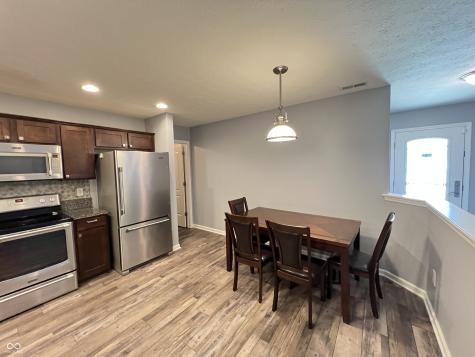 1706 Creekwater Pass Greenfield IN 46140