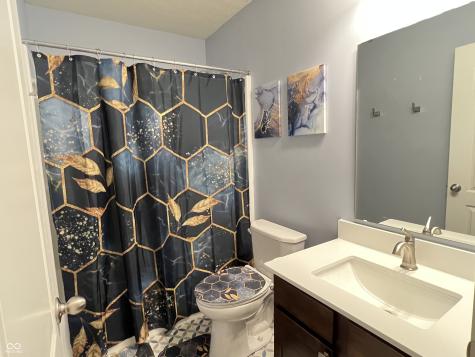 1706 Creekwater Pass Greenfield IN 46140