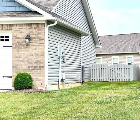 1706 Creekwater Pass Greenfield IN 46140