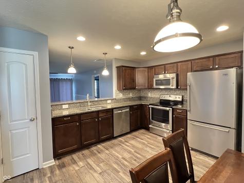 1706 Creekwater Pass Greenfield IN 46140