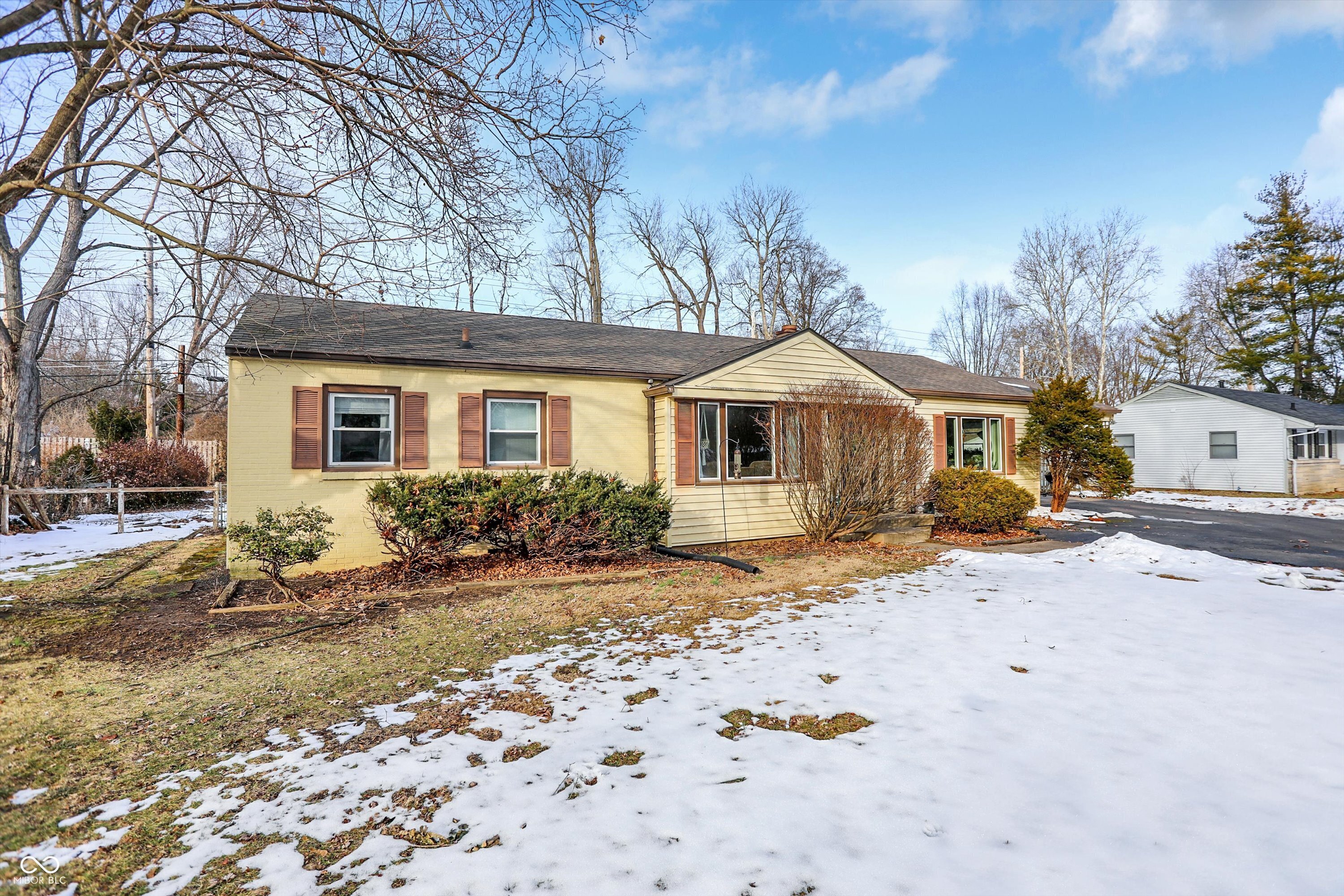 2728 E 67th Street Indianapolis IN 46220