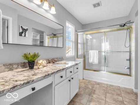10706 Morristown Court Carmel IN 46032