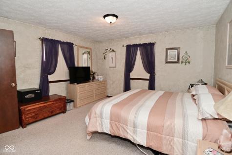 8430 Lockwood Lane Indianapolis IN 46217