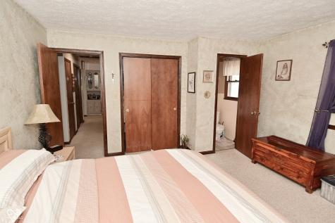8430 Lockwood Lane Indianapolis IN 46217
