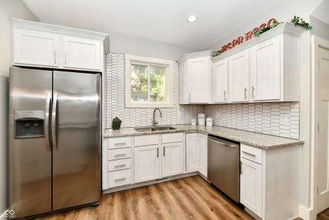 3832 Carrollton Avenue Indianapolis IN 46205