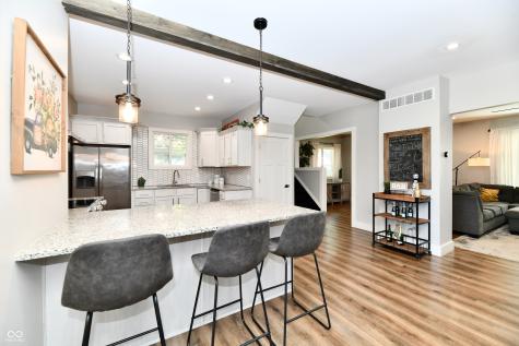 3832 Carrollton Avenue Indianapolis IN 46205