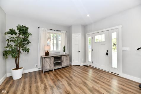 3832 Carrollton Avenue Indianapolis IN 46205