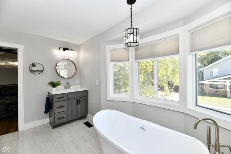3832 Carrollton Avenue Indianapolis IN 46205