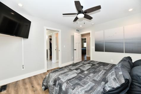 3832 Carrollton Avenue Indianapolis IN 46205