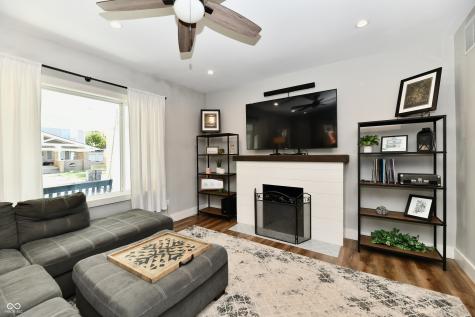 3832 Carrollton Avenue Indianapolis IN 46205