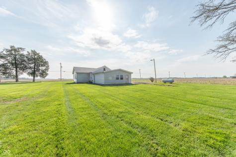 728 N 650 E Columbus IN 47203