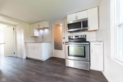 728 N 650 E Columbus IN 47203