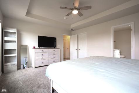2101 Shadow Fox Drive Columbus IN 47201